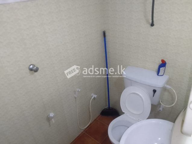Room in Kelaniya with Attached Bathroom-Separate entrance
