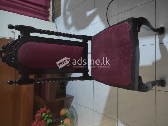 Sale dinner table