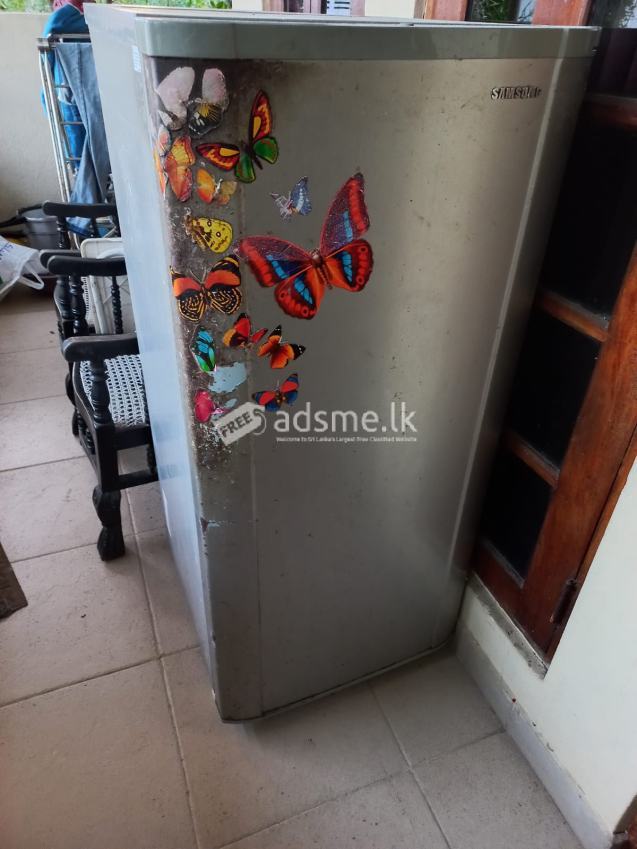 Samsung - Good condition - Refrigerator for Sale - Rs. 30,000