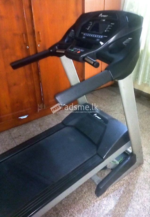 Treadmill – XT 185