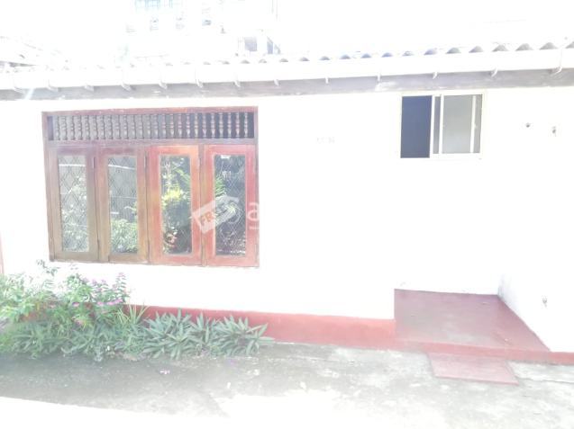 House for sale in near to ITN Baththaramulla