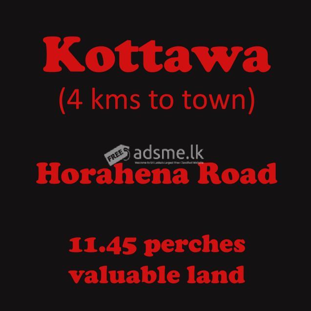 VALUABLE LAND FOR SALE IN KOTTAWA
