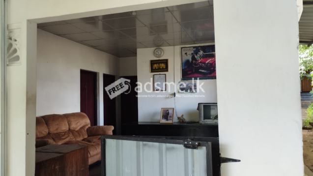 ගල්ඔය ඩෙන් නිවාඩු නිකේතනය විකිණීමට ඇත.