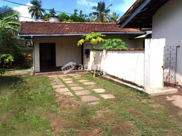 3-Bedroomed House on 32.6 Perches in Negombo for Sale.