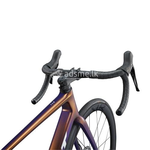 2025 Giant TCR Advanced Pro 2 Road Bike (GUN2BIKESHOP)