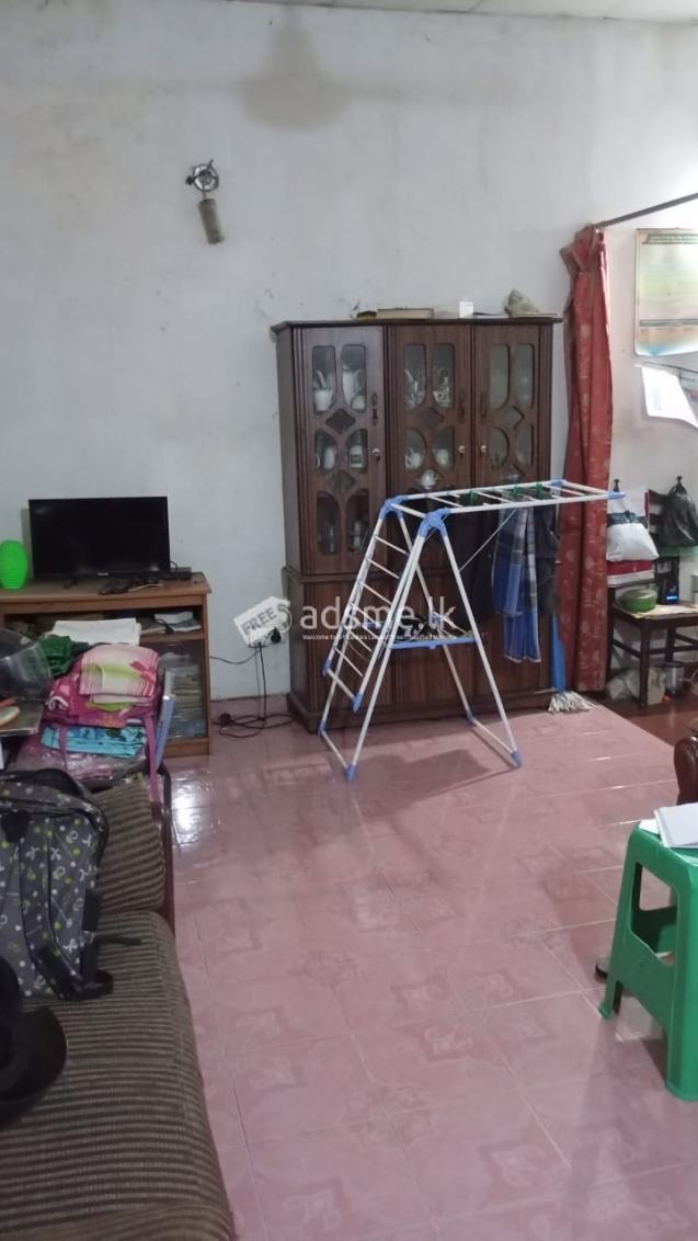 Building for sale in Wellampitiya Main Road