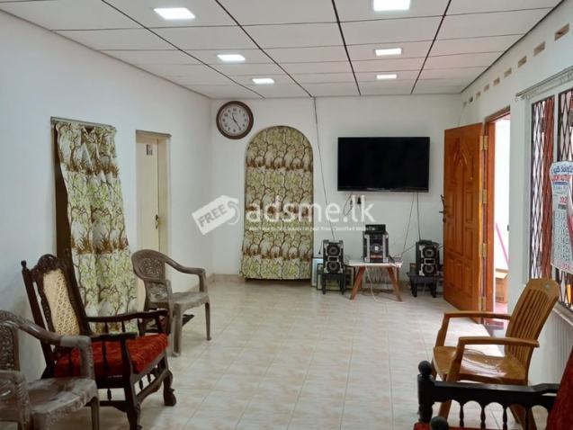 200+ Perches of Land With House, For Immediate Sale in Kosgama.
