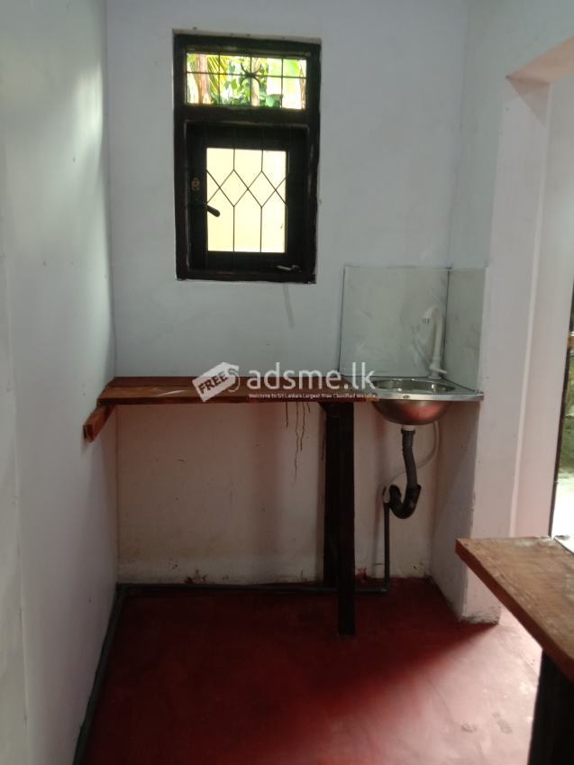 ගැහැණු ළමුන් සඳහා නවාතැන් පහසුකම්