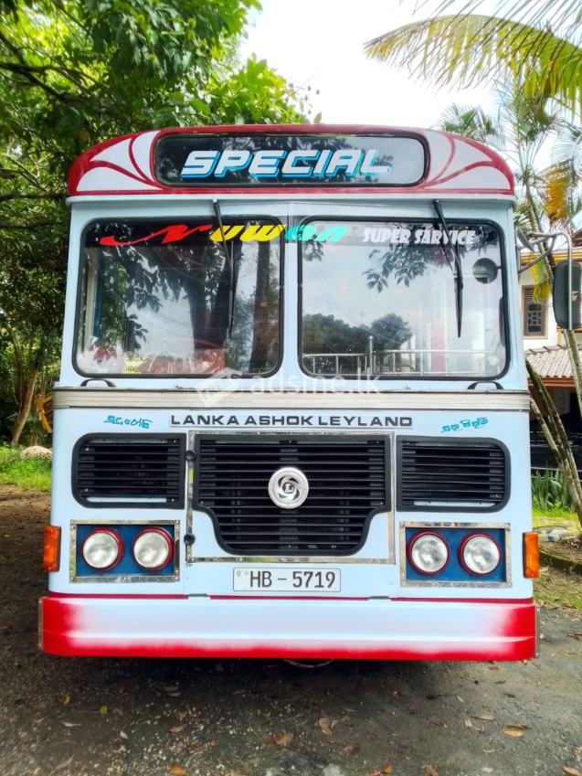 Ashok Leyland Bus 2003