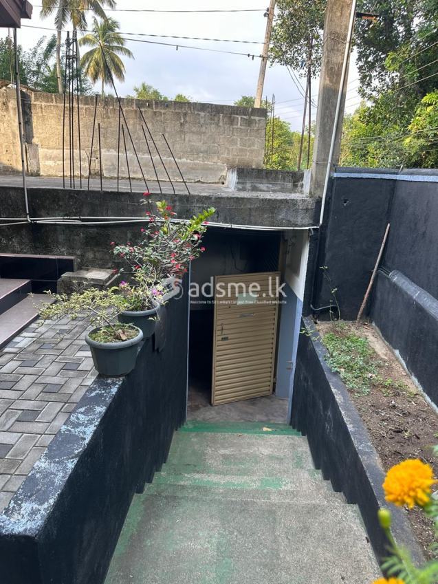 Complete House for sale 7 Km to Kandy
