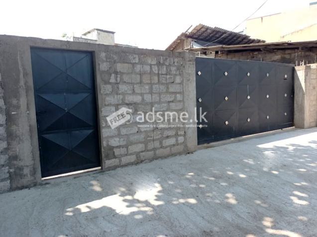 Prime Property for Sale at Peliyagoda, along Negombo Road.