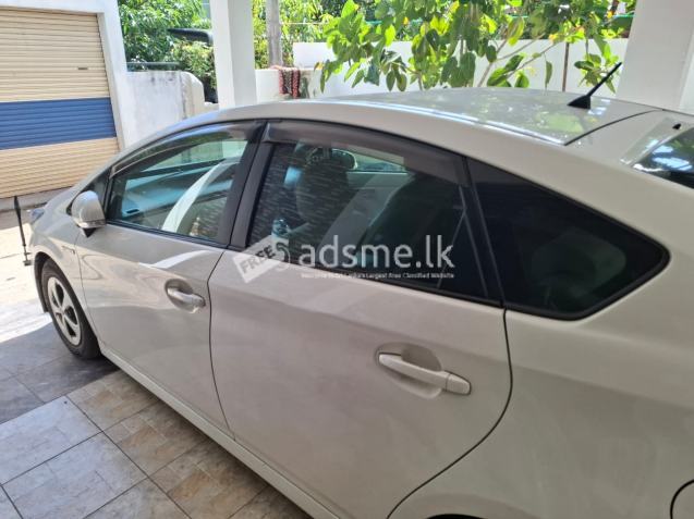Toyota Prius 2012 (Used)