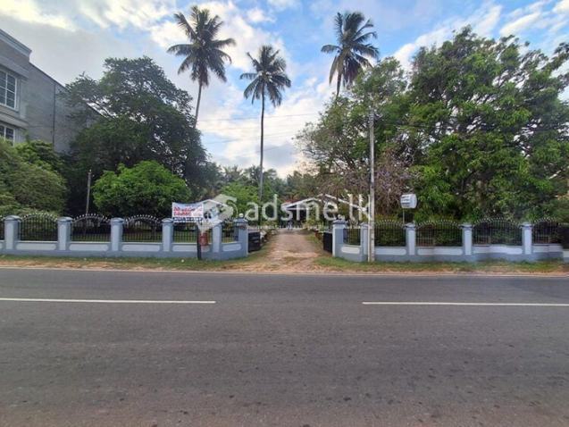 Prime Property for Sale – Wennappuwa (New Road)