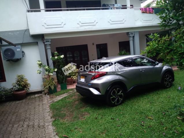 Toyota CHR 2017 (Used)