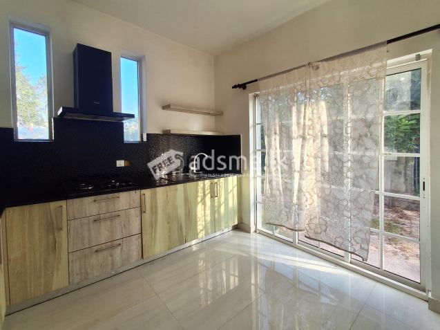 4 Bedroom house for sale in Seeduwa