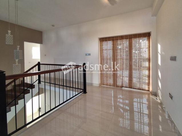 4 Bedroom house for sale in Seeduwa