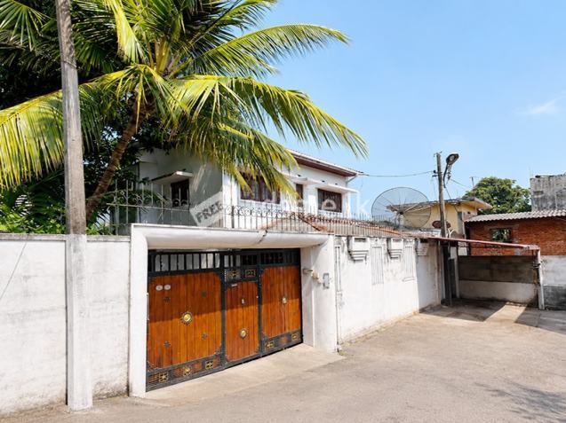 Prime 20-Perch Property for Sale in Kotahena, Colombo 13.