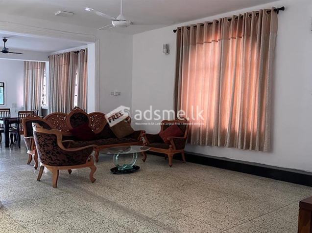 Three Storey House For Sale in Colombo 13.