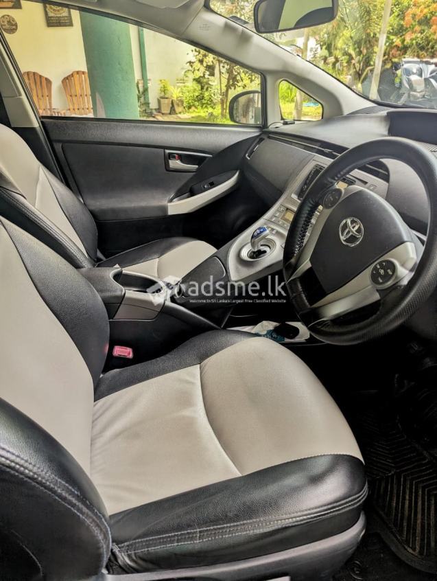Toyota Prius 2013 (Used)