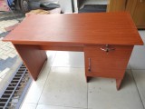LUCKMO- NEW WRITTEN TABLE MELAMINE / 013