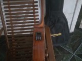 box guitar