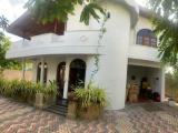 HOUSE FOR SALE IN KIRIBATHGODA-MAKOLA(TWO STORE HOUSE)